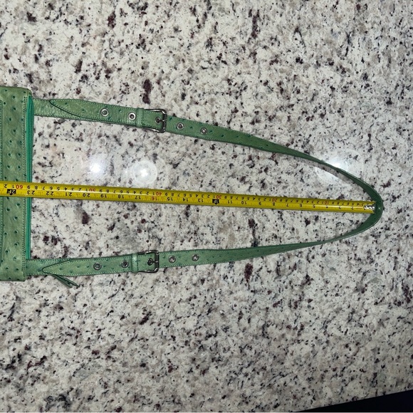 Donald J Pliner Green Ostrich Leather Crossbody Made In Italy Zip Closure silver - Picture 11 of 12